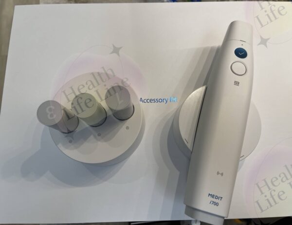 Medit i700 Wireless Intraoral Scanner